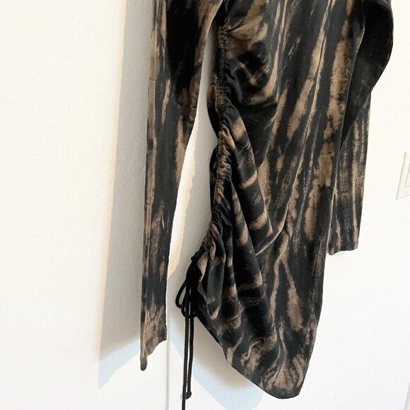 Pam & Gela Ruched Mini Dress - Picture 8 of 11